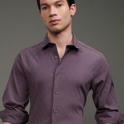 HIGHLANDER Men Slim Fit Cutaway Collar Textured Casual Shirt-picture-43