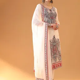 Tulsattva Ethnic Motifs Printed Three-Quarter Sleeves Regular Kurta & Trouser With Dupatta image 4