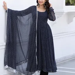 Lakshya Fashion Mart Women Striped Anarkali Kurta With Dupatta-10