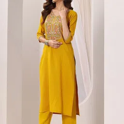 KAUTIK FABRICS Women Floral Embroidered Kurta with Trousers & Dupatta-picture-24