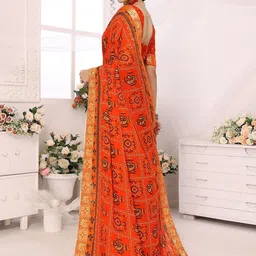 KALINI Abstract Printed Zari Saree With Zari Border image 3