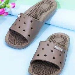 DOCTOR EXTRA SOFT Men Accu Casual Sliders-81