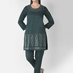 FNOCKS Embellished Round Neck Velvet Tunic With Trousers-image-90