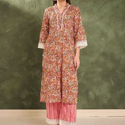 Shae by SASSAFRAS Floral Printed V-Neck Pure Cotton Kurta With Trousers-picture-39
