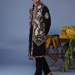 KALPRAAG Men Floral Embroidered Regular Sequinned Kurta with Trousers & With Dupatta image 5