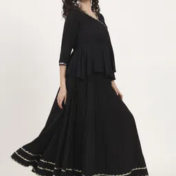 Divena Ready to Wear Lehenga & Blouse With Dupatta image 2