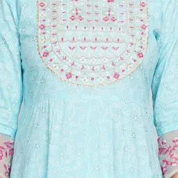 Neemiya Women Bandhani Printed Regular Kurta with Trousers & With Dupatta image 2