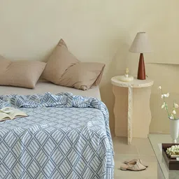 JC HOME Grey & White Geometric AC Room 300 GSM Single Bed Quilt-image-85