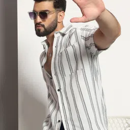 CHIMPAAANZEE Men Opaque Striped Casual Shirt-picture-49