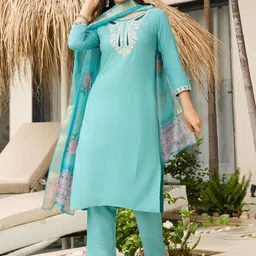 URMIR FASHION Women Floral Embroidered Regular Thread Work Kurta with Trousers & With Dupatta-picture-8