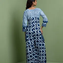 Label Ishnya Printed Basic Jumpsuit image 4