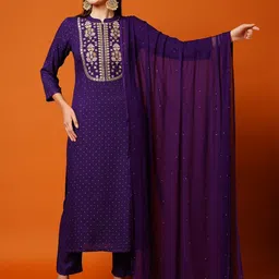 DIVASTRI Floral Embroidered Mandarin Collar Straight Kurta With Trousers And Dupatta-picture-22