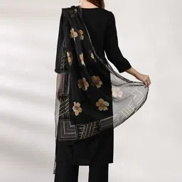Anouk Ethnic Motifs Embroidered Regular Thread Work Kurta With Trousers & Dupatta image 4