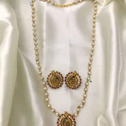 ROFARWORD Gold Plated Cubic Zirconia Stone Studded & Beaded Jewellery Set-27