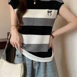 KPOP Women Striped Round Neck Short Sleeves Pullover Sweater-image-22