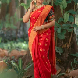SHOP DROP Woven Design Zari Pure Silk Banarasi Saree-picture-49