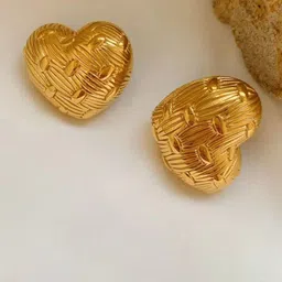 DressBerry Stainless Steel Gold-Plated Heart Shaped Anti Tarnish Studs-28