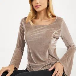 Styli Women Square Neck Flared Sleeves Top-picture-16