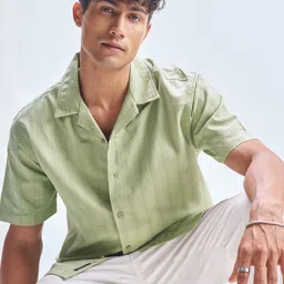 HIGHLANDER Textured Cuban Collar Cotton Relaxed Fit Casual Shirt-picture-37