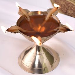 Indianshelf Flower Shape 5 Wick Diyas-image-36
