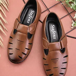 STEFENS Boys Shoe-Style Sandals-38