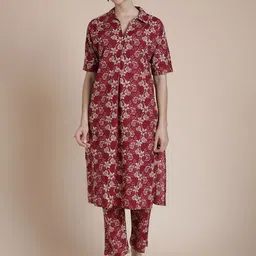 BLACK & BLAH BLAH Women Floral Printed Pure Cotton Kurta with Trouser-picture-18