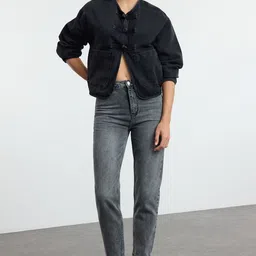 Trendyol Women Regular Fit Mid-Rise Heavy Fade Cropped Cotton Jeans-image-41