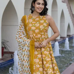 KALINI Women Floral Printed Regular Pure Cotton Kurta with Palazzos & With Dupatta-image-86