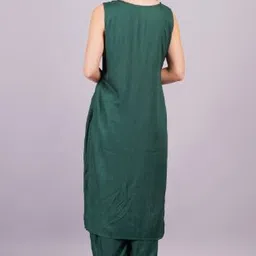 JC4U Keyhole Neck Kurta With Salwar & Dupatta image 3