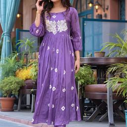 Aaghnya Women Floral Printed Regular Kurta with Trousers-picture-57