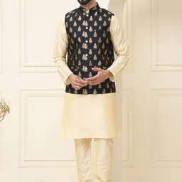 SOJANYA Men Regular Kurta with Churidar-picture-2