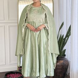 Ekta Textiles Floral Yoke Design Empire Thread Work Anarkali Kurta With Trouser & Dupatta-34