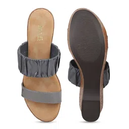 Inc 5 Textured Open Toe Wedge Heels image 4