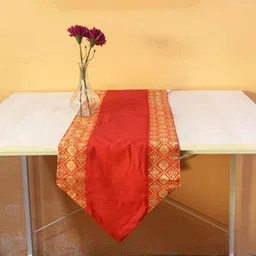 Pink Parrot Red Printed Jacquard Silk Table Runner With Tassels-17
