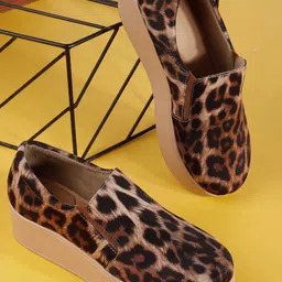 THE WHITE POLE Women Printed Slip-On Loafers Sophisticated Design for Daily use-image-8