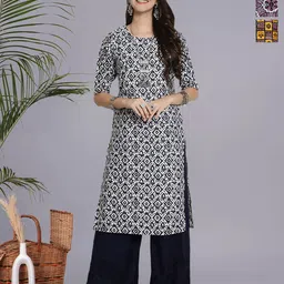 HERE&NOW Selection Of 3 Geometric Printed Round Neck Straight Kurtas-image-89