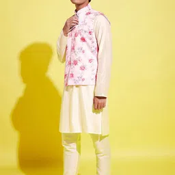 VASTRAMAY Boys Regular Kurta with Pyjamas & Printed Nehru Jacket image 3