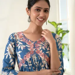 Women Printed Viscose Rayon Anarkali Kurta-image-2