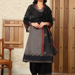 W Printed Dupatta image 2