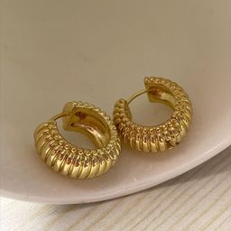 ISHKAARA Gold-Plated Contemporary Spiral Hoop Earrings-19