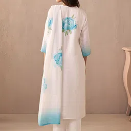 Indo Era Women Floral Printed Regular Sequinned Linen Kurta with Trousers & With Dupatta image 5