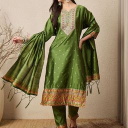 VredeVogel Women Ethnic Motifs Embroidered Sequinned Kurta with Trousers & With Dupatta-image-21