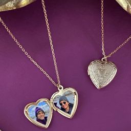 Digital Dress Room Gold-Plated Heart Shaped Pendants with Chains-42