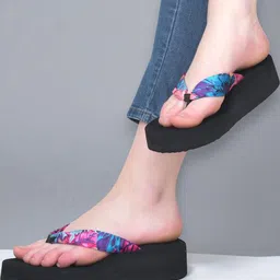 LOVEHUSH Multi Color Round Toe Wedge Sandals-picture-7