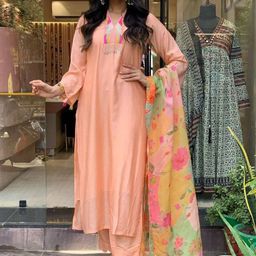 KOTRONS Women Floral Embroidered Regular Thread Work Kurta with Trousers & With Dupatta-25