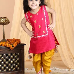 Here&Now X Kinder Kids Girls Ethnic Motifs Embroidered Regular Thread Work Pure Cotton Kurti with Trousers-picture-4