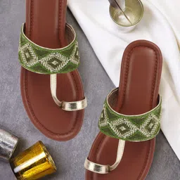 AVIVASTYLE Women Ethnic Embellished One Toe Flats-15