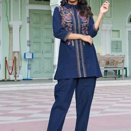Kaftanize Embroidered Shirt Collar Neck Tunic With Trousers Co-Ords-image-13