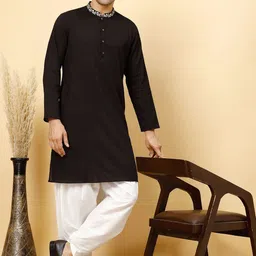 Ramas Men Flared Sleeves Thread Work Kurta-picture-38