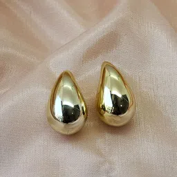 DressBerry Stainless Steel Gold-Plated Teardrop Shaped Studs-54